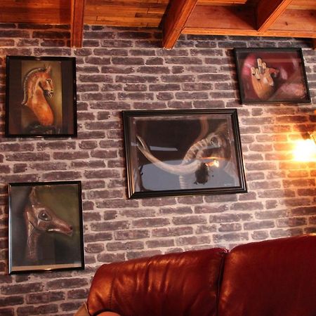 Aigrefeuille-dʼAunis Maison De Charme, D'Artiste, Decoration Brocante מראה חיצוני תמונה